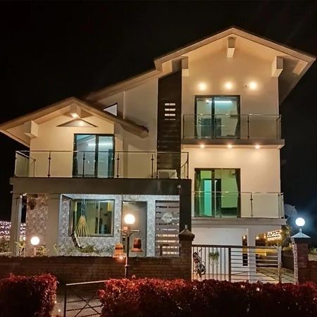 Rain Forest Resort Lonavala Buitenkant foto